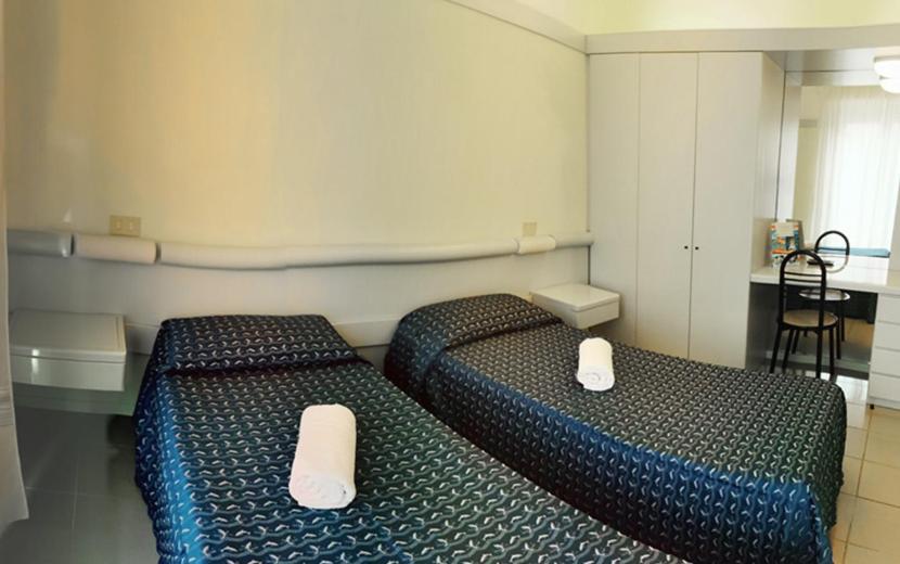Hotel Nives Риччоне Номер фото